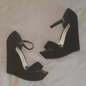 Aldo black wedge sandal